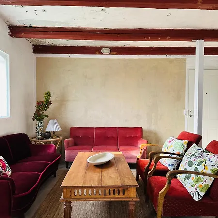 Camønogaarden Et B&b, Kursus Center Og Refugie På østmøn Borre