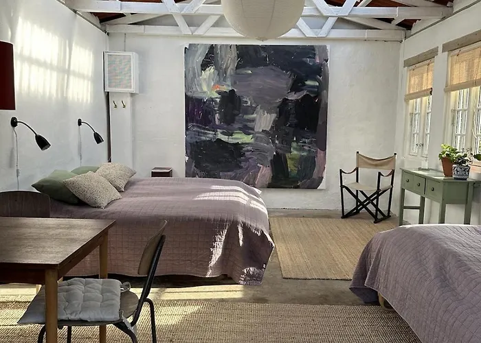 Camønogaarden Et B&b, Kursus Center Og Refugie På østmøn Gæstehus Borre