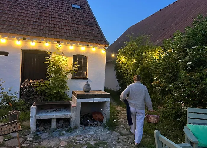 Camønogaarden Et B&b, Kursus Center Og Refugie På østmøn 3* Borre